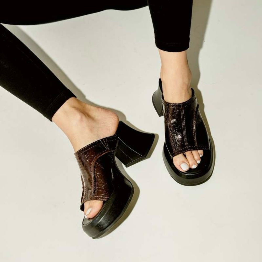 Miista Brown Polished Leather Lota Mules size 41